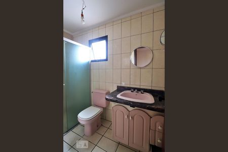 Apartamento à venda com 300m², 4 quartos e 4 vagasBanheiro da Suíte 3