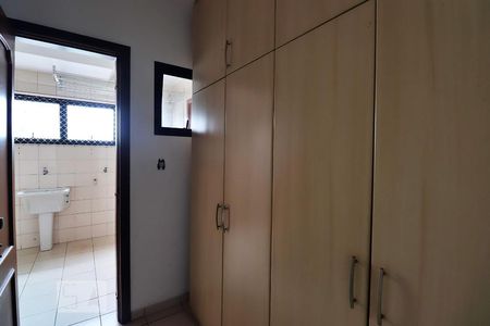 Apartamento à venda com 300m², 4 quartos e 4 vagasQuarto de Serviço