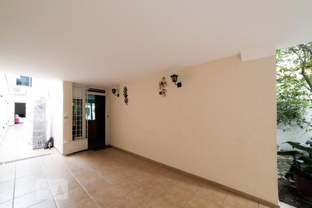 Casa à venda com 240m², 3 quartos e 3 vagasGaragem