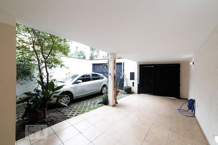 Casa à venda com 240m², 3 quartos e 3 vagasGaragem