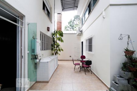Casa à venda com 240m², 3 quartos e 3 vagasQuintal