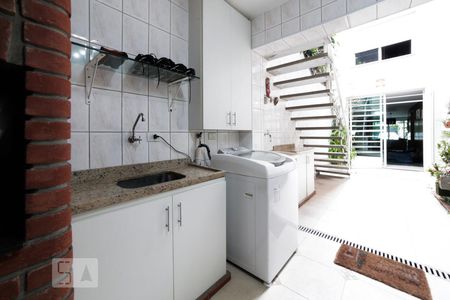 Casa à venda com 240m², 3 quartos e 3 vagasQuintal