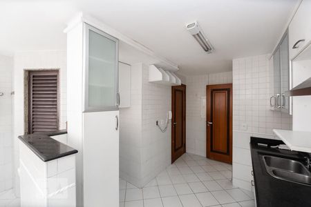 Apartamento à venda com 170m², 4 quartos e 3 vagasCozinha