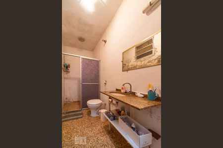 Banheiro  de casa para alugar com 2 quartos, 70m² em Vila Alice, Santo André