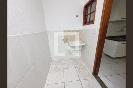 Casa de condomínio para alugar com 70m², 2 quartos e 1 vagaÁrea de Serviço