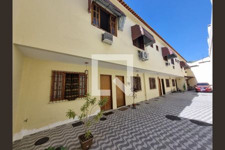 Casa de condomínio para alugar com 70m², 2 quartos e 1 vagaFachada