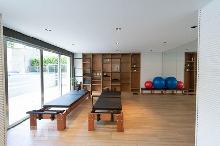 Studio para alugar com 74m², 1 quarto e 1 vaga Studio para alugar com 74m², 1 quarto e 1 vagaAcademia