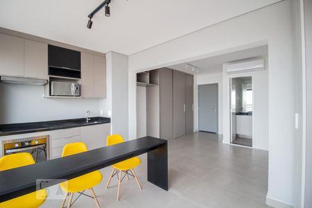 Cozinha de kitnet/studio à venda com 1 quarto, 33m² em Bom Retiro, São Paulo