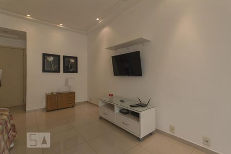 Sala de apartamento para alugar com 1 quarto, 70m² em Barra da Tijuca, Rio de Janeiro
