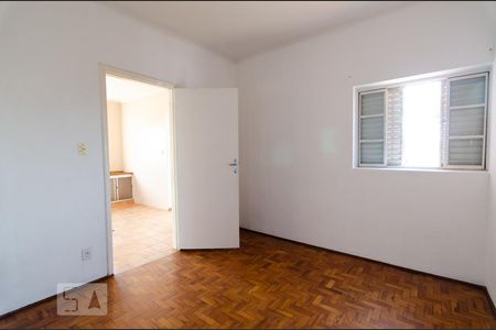 Quarto 2 de casa para alugar com 3 quartos, 110m² em Vila Santana, Campinas