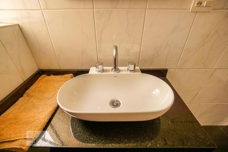 Apartamento à venda com 87m², 3 quartos e 2 vagasBanheiro suíte