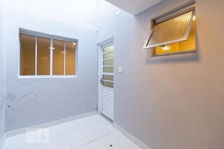 Casa para alugar com 80m², 2 quartos e sem vaga Casa para alugar com 80m², 2 quartos e sem vagaÁrea de serviço