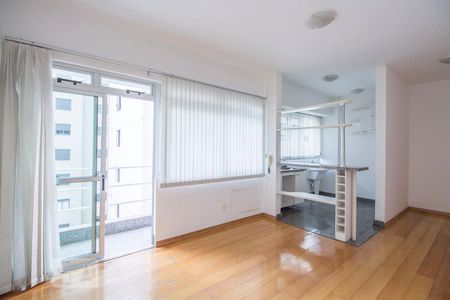 Sala de apartamento para alugar com 1 quarto, 58m² em Santa Efigênia, Belo Horizonte