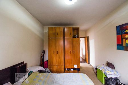 Casa à venda com 250m², 3 quartos e 7 vagasSuíte 2