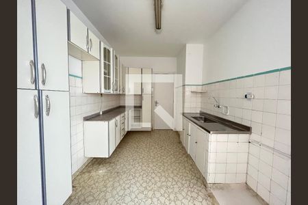 Apartamento à venda com 100m², 2 quartos e sem vaga Apartamento à venda com 100m², 2 quartos e sem vagaCozinha