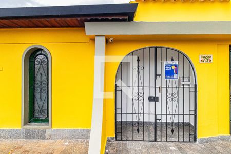 Casa para alugar com 300m², 5 quartos e 2 vagasFachada