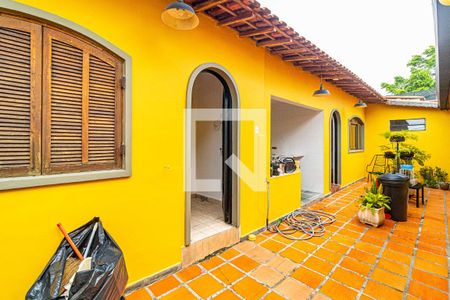 Casa para alugar com 300m², 5 quartos e 2 vagasQuintal