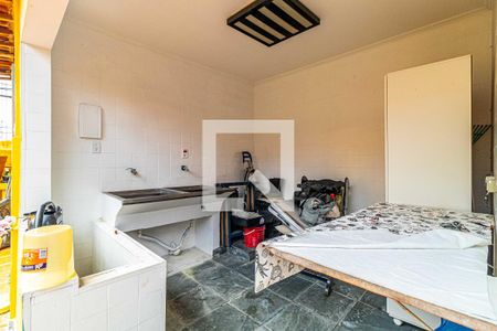 Casa para alugar com 300m², 5 quartos e 2 vagasLavanderia