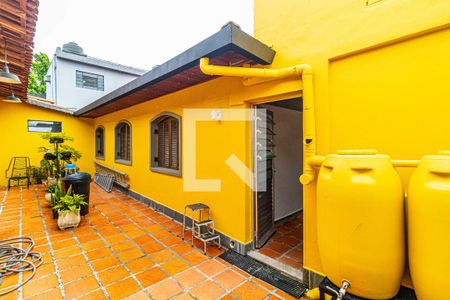 Casa para alugar com 300m², 5 quartos e 2 vagasQuintal