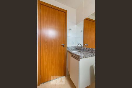 Banheiro Social de apartamento à venda com 2 quartos, 50m² em Conjunto Helena Antipoff, Belo Horizonte