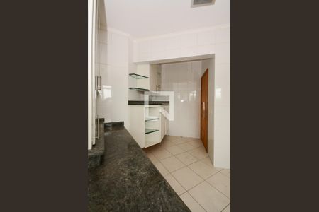 Apartamento à venda com 188m², 4 quartos e 3 vagasCozinha - Armários
