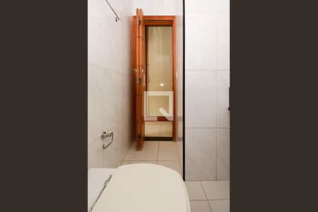 Apartamento à venda com 188m², 4 quartos e 3 vagasBanheiro da Suíte 2