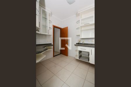 Apartamento à venda com 188m², 4 quartos e 3 vagasCozinha - Armários