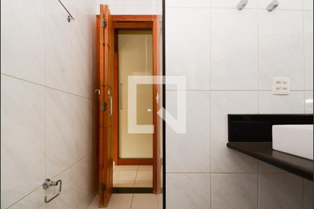 Apartamento à venda com 188m², 4 quartos e 3 vagasBanheiro da Suíte 2