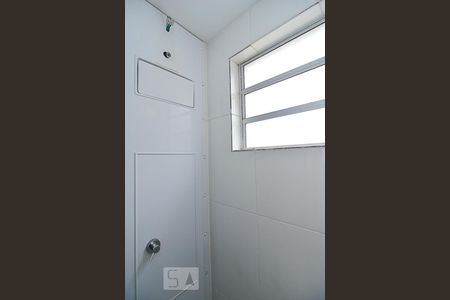 Banheiro  de apartamento para alugar com 2 quartos, 48m² em Betânia, Belo Horizonte
