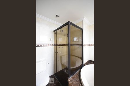 Apartamento à venda com 160m², 4 quartos e 4 vagasDetalhe do banheiro suíte 2