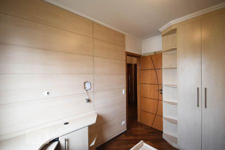 Apartamento à venda com 160m², 4 quartos e 4 vagasQuarto 2