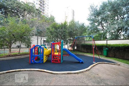 Apartamento à venda com 160m², 4 quartos e 4 vagasPlayground