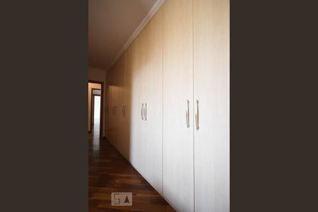 Apartamento à venda com 160m², 4 quartos e 4 vagasArmário da suíte 2