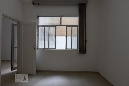 Quarto 1 de apartamento para alugar com 2 quartos, 102m² em Tijuca , Rio de Janeiro