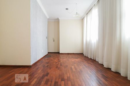 Sala de apartamento para alugar com 3 quartos, 90m² em Nova Suíssa, Belo Horizonte
