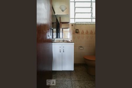 Banheiro de apartamento para alugar com 3 quartos, 90m² em Nova Suíssa, Belo Horizonte