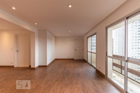 Apartamento para alugar com 200m², 4 quartos e 5 vagasSala