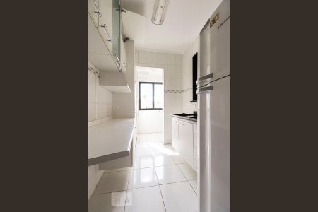 Apartamento para alugar com 65m², 2 quartos e 2 vagas Apartamento para alugar com 65m², 2 quartos e 2 vagasCozinha