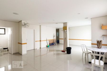 Apartamento para alugar com 65m², 2 quartos e 2 vagas Apartamento para alugar com 65m², 2 quartos e 2 vagasSalão de festas