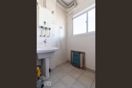 Apartamento à venda com 75m², 2 quartos e 1 vagaÁrea de Serviço