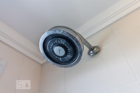 Apartamento à venda com 75m², 2 quartos e 1 vagaChuveiro do Banheiro da Suíte