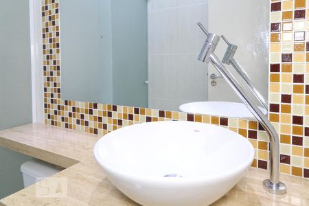 Banheiro 1 de apartamento para alugar com 2 quartos, 67m² em Vila Gustavo, São Paulo