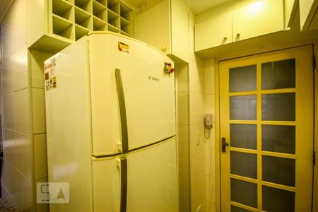 Apartamento para alugar com 200m², 3 quartos e sem vaga Apartamento para alugar com 200m², 3 quartos e sem vagaCozinha