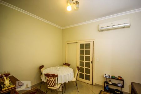 Apartamento para alugar com 200m², 3 quartos e sem vaga Apartamento para alugar com 200m², 3 quartos e sem vagaSala