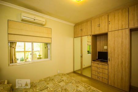 Apartamento para alugar com 200m², 3 quartos e sem vaga Apartamento para alugar com 200m², 3 quartos e sem vagaQuarto 1