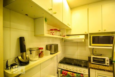 Apartamento para alugar com 200m², 3 quartos e sem vaga Apartamento para alugar com 200m², 3 quartos e sem vagaCozinha