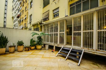 Apartamento para alugar com 200m², 3 quartos e sem vaga Apartamento para alugar com 200m², 3 quartos e sem vagaVaranda