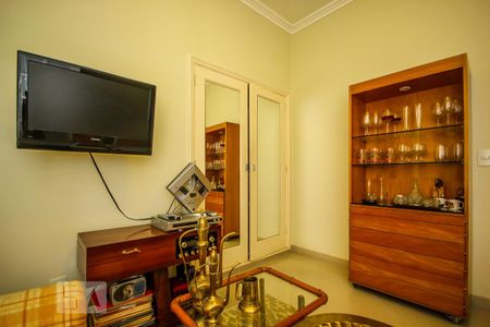 Apartamento para alugar com 200m², 3 quartos e sem vaga Apartamento para alugar com 200m², 3 quartos e sem vagaSala de Estar