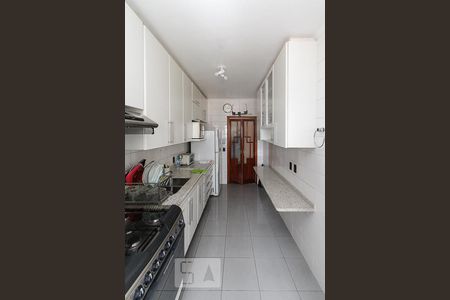 Apartamento à venda com 96m², 3 quartos e 2 vagas Apartamento à venda com 96m², 3 quartos e 2 vagascozinha