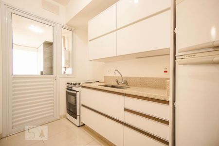 Cozinha de apartamento para alugar com 1 quarto, 50m² em Vila Gomes Cardim, São Paulo